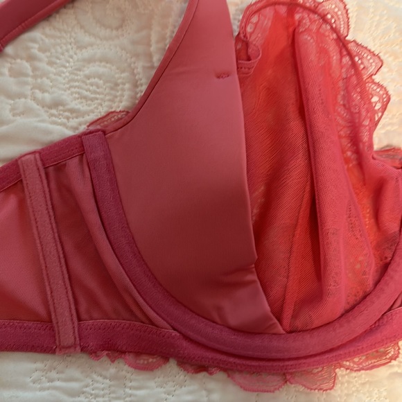 Cacique 42DD Bra - Picture 5 of 8